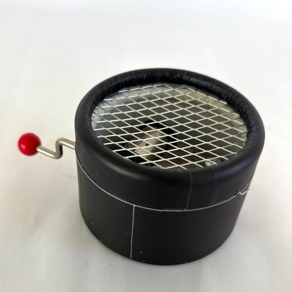 Game Of Thrones Music Box -plays Theme Song- 🎶  WORKS - Picture 4 of 6